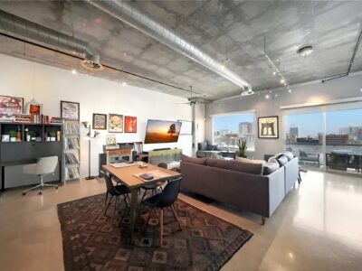 The Urban Sanctuary, Loft Living with Pool & Gym