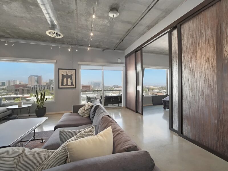 The Urban Sanctuary, Loft Living with Pool & Gym