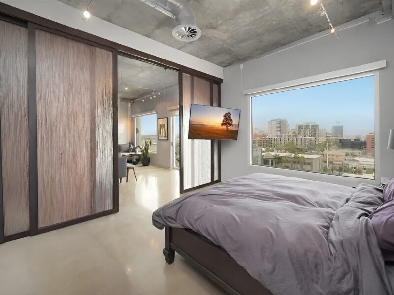 The Urban Sanctuary, Loft Living with Pool & Gym