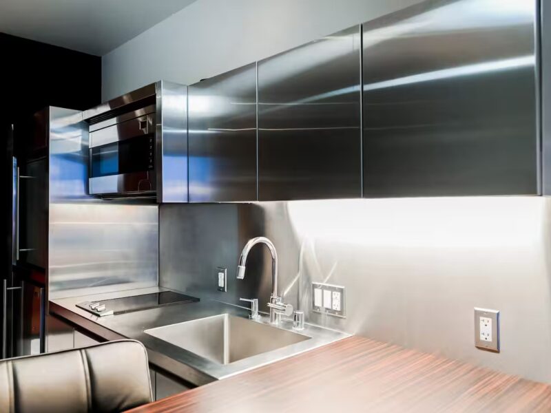 TG50 Strip View Studio w/Open Balcony