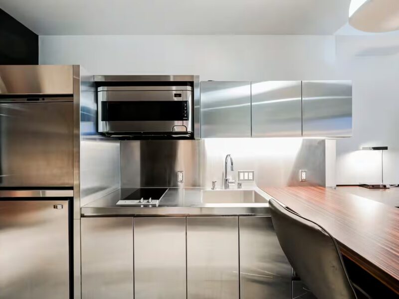 TG50 Strip View Studio w/Open Balcony