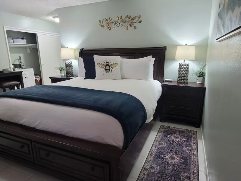 The Cozy Private Room With NO Share Areas.