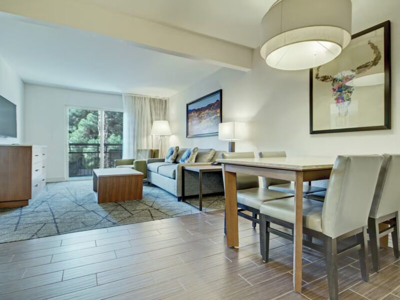 Desert Rose Resort - One Bedroom Suite