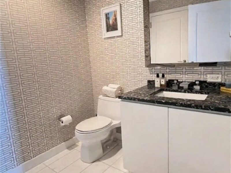 Stunning 44th-Floor 2BR w/ Breathtaking DTLA Views